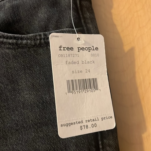 We The Free Black Faded Denim NEW - Picture 4 of 5